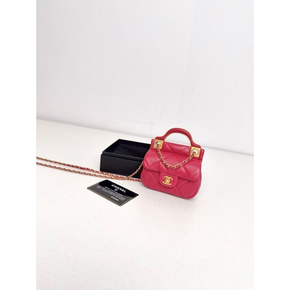 Chanel Women Pre-Loved Bag Very Good Condition - Picture 9 of 9